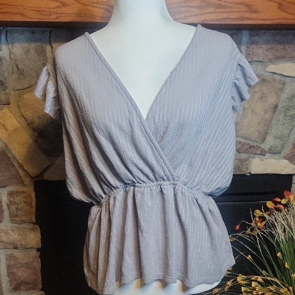 Maurices Heather Gray Flutter Sleeve Blouse - Picture 2 of 8